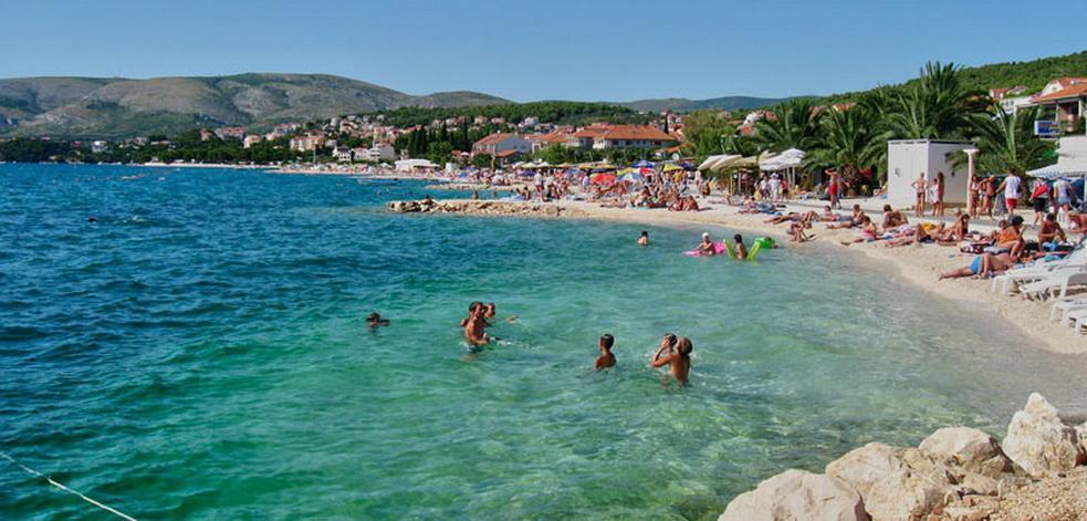 Apartments Suker Трогир Екстериор снимка