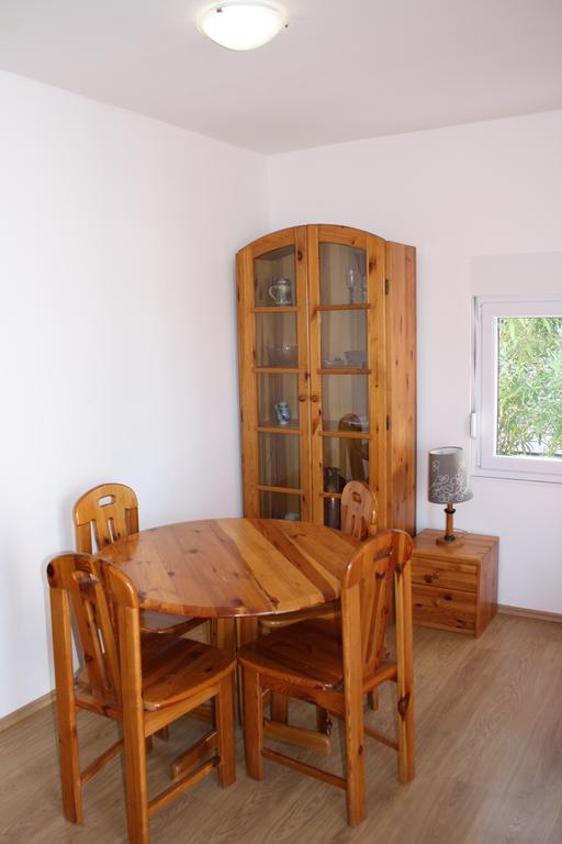 Apartments Suker Трогир Екстериор снимка