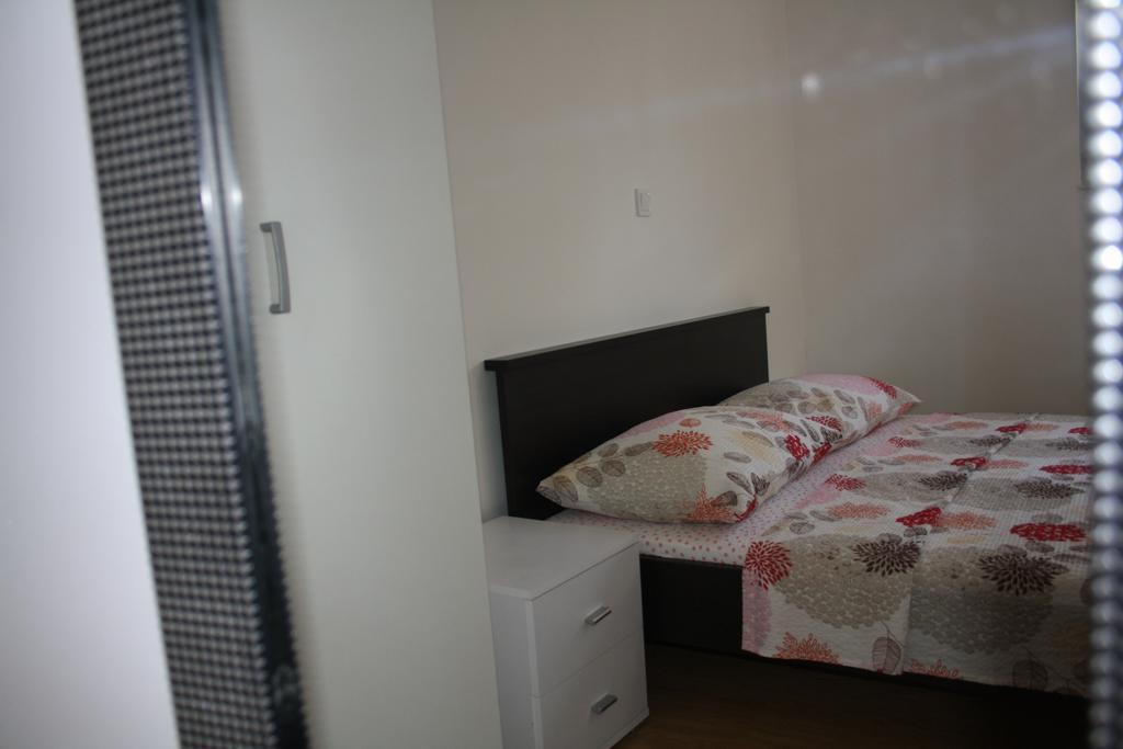 Apartments Suker Трогир Екстериор снимка