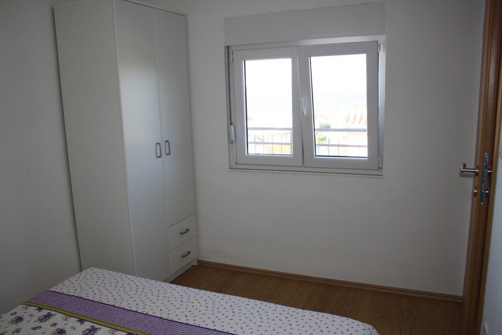 Apartments Suker Трогир Екстериор снимка